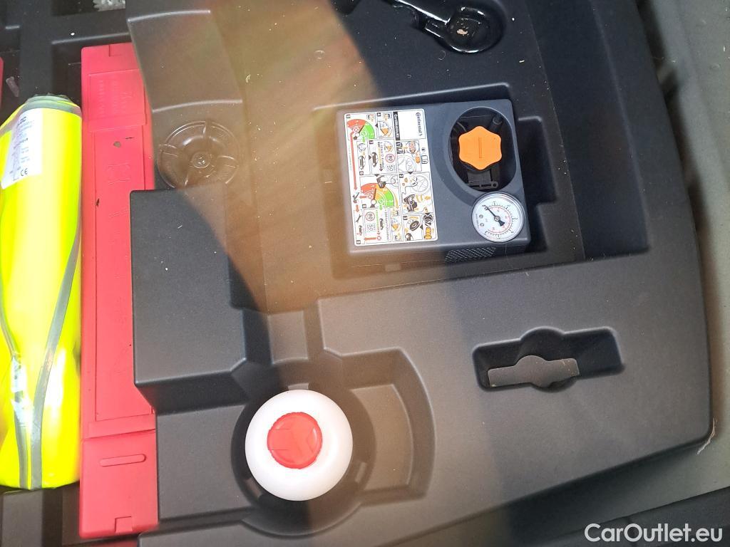 Nissan  Juke NISSAN  / 2019 / 5P / crossover DIG-T 84 kW (114 CV) 6M/T N-Connecta #10