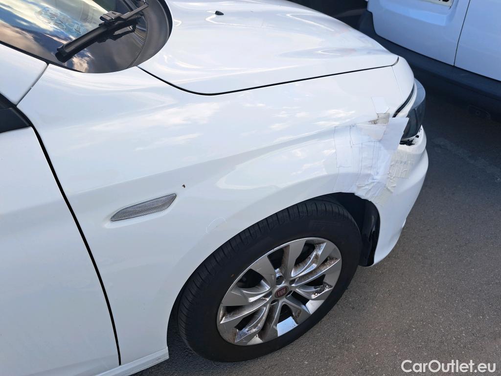  Fiat  Tipo FIAT  / 2015 / 5P / familiar 1.6 Pop Business 88kW diesel Multijet SW #18