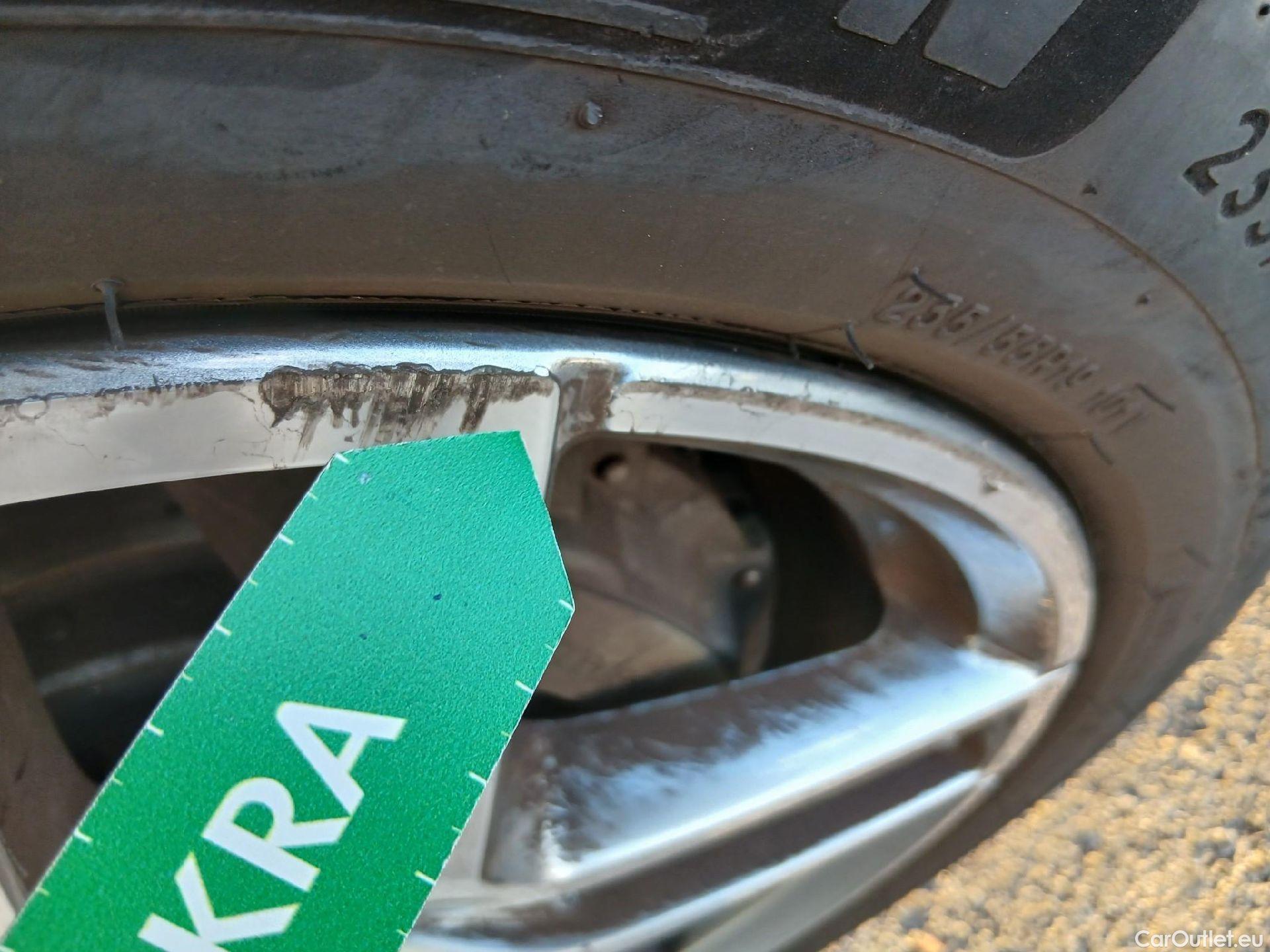 Mercedes  G-Klasee MERCEDES-BENZ Clase GLC / 2015 / 5P / todoterreno GLC 250 4MATIC #3