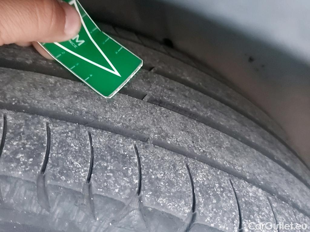  Peugeot  3008 PEUGEOT  / 2020 / 5P / todoterreno 1.5 BlueHDi 96kW (130CV) S&S Active Pack (AC4) #10