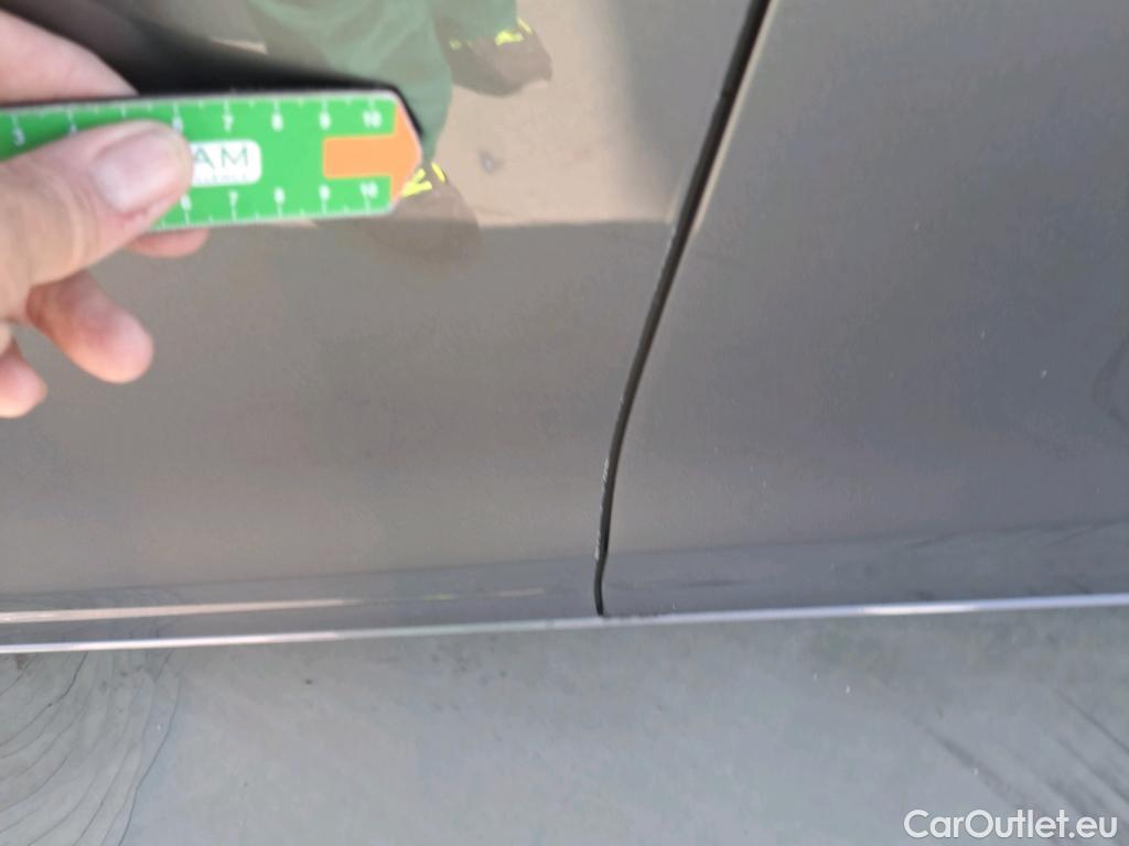 Mercedes  B-Klasse MERCEDES-BENZ Clase B / 2019 / 5P / monovolumen compacto B 180 d #36