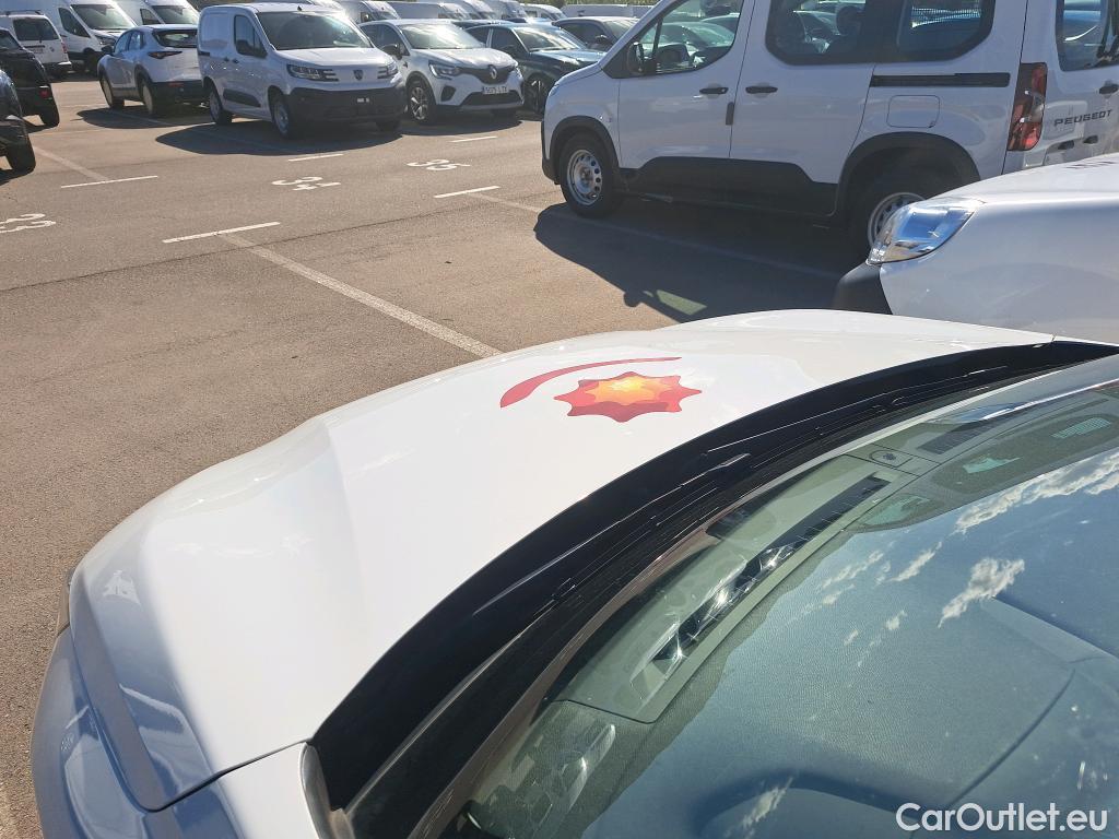  Peugeot  208 PEUGEOT  / 2019 / 5P / berlina con portón PureTech 73kW (100CV) Allure #14