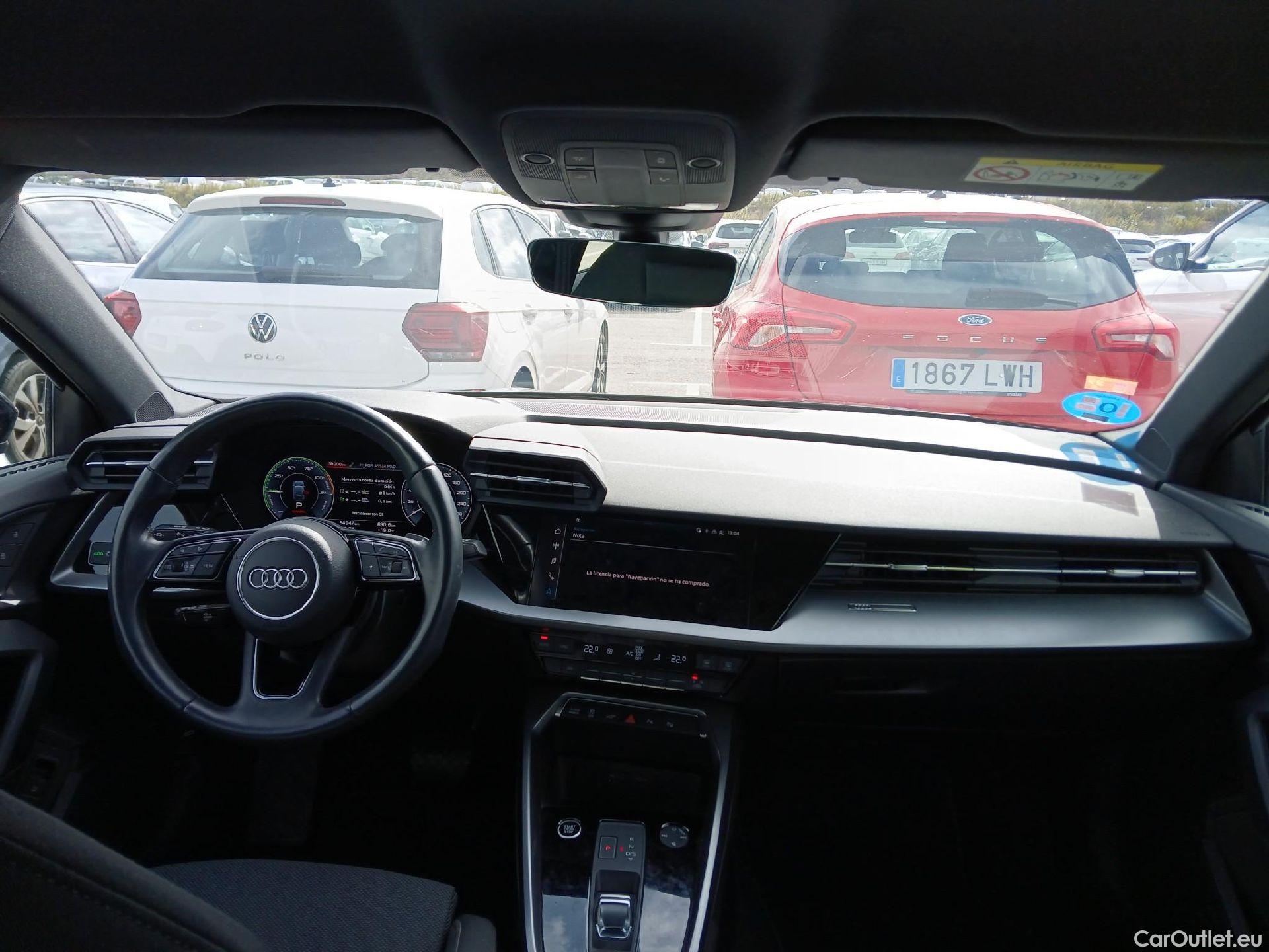 Audi  A3 AUDI  / 2020 / 5P / berlina con portón Sportback S line 40 TFSI e 150kW S tron #3