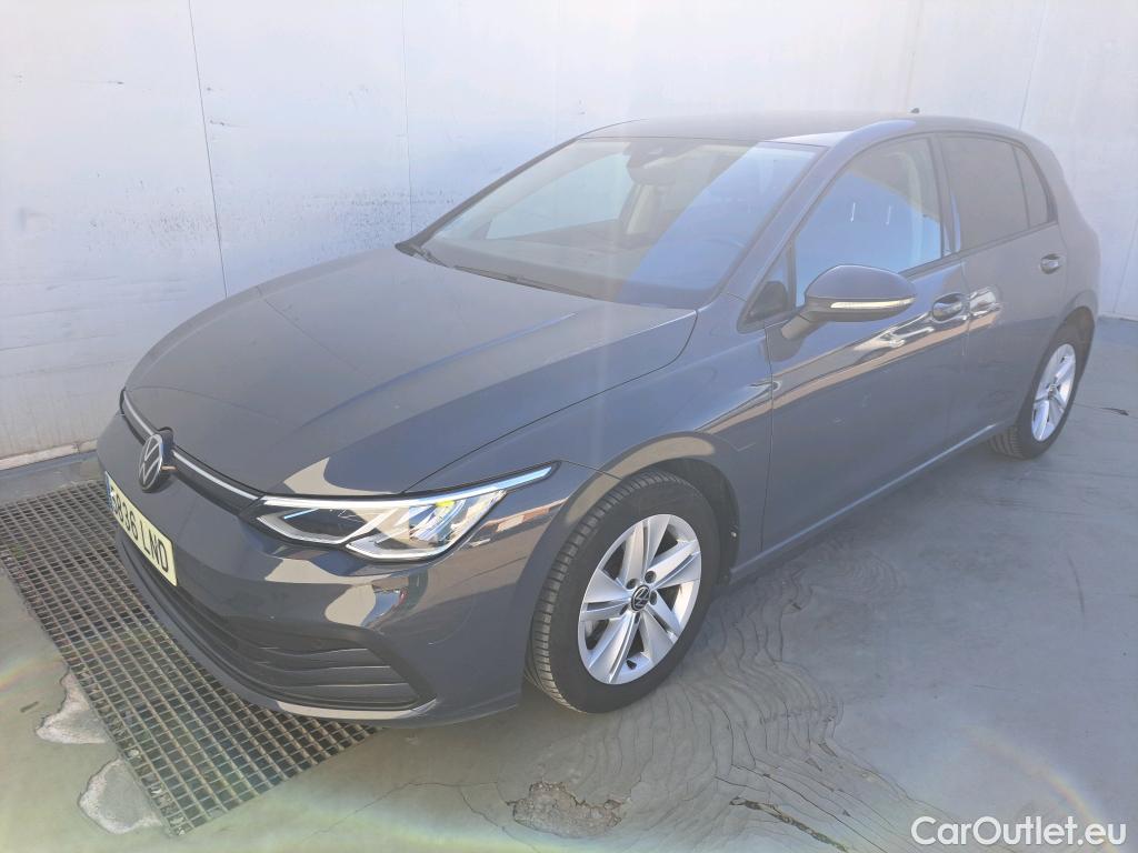 Volkswagen  Golf  VIII Lim. Life 2.0 TDI 115CV MT6 E6dT #1