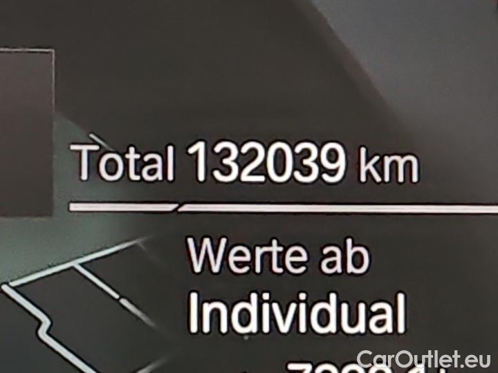 Bmw  Serie 5 530e Touring A #9