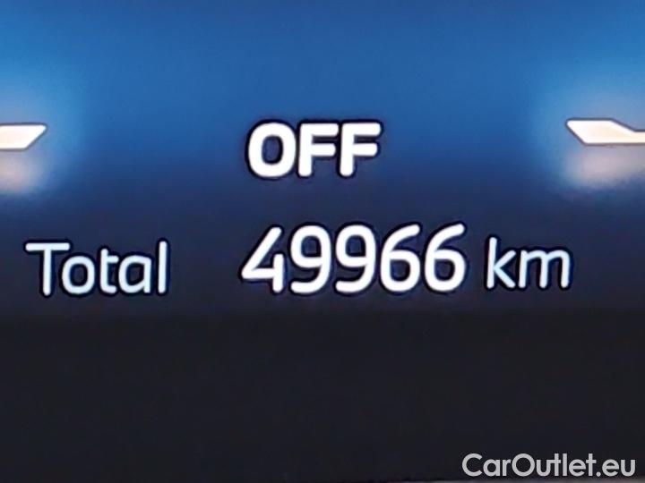 Bmw  Serie 3 318d Touring Auto #9