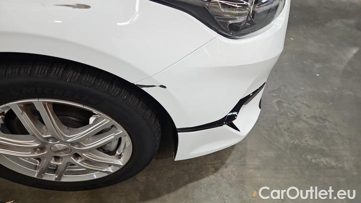 KIA  Cee'd 1.6 CRDi MHEV 100kW DCT Vision SW #32