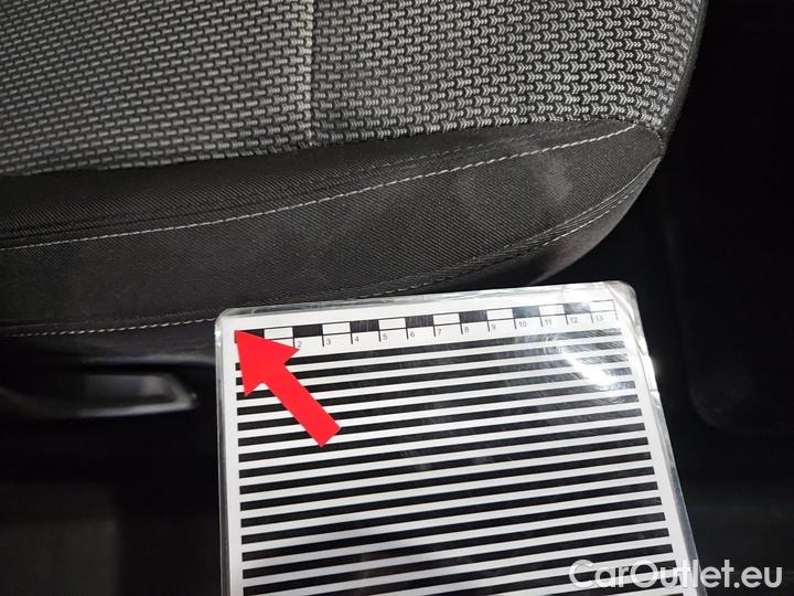 Opel   Grandland X 1.5 Diesel 96kW Business Edition Auto #37