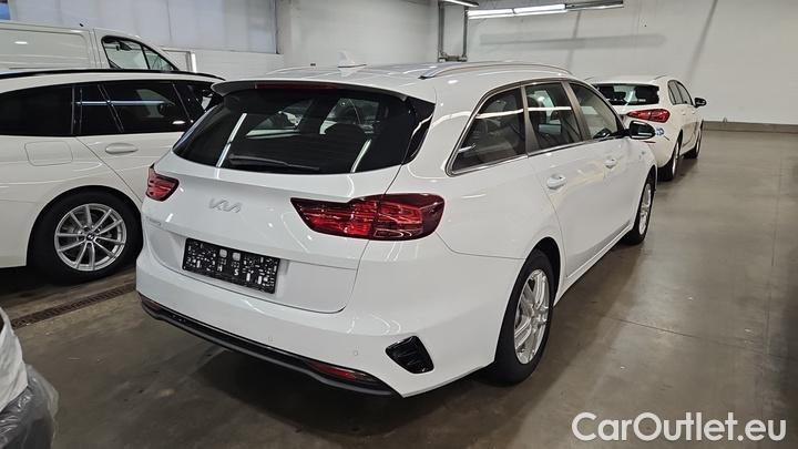 KIA  Cee'd 1.6 CRDi MHEV 100kW DCT Vision SW #4
