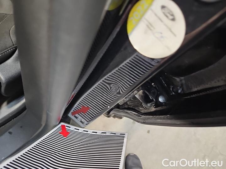 Opel   Grandland X 1.5 Diesel 96kW Business Edition Auto #22