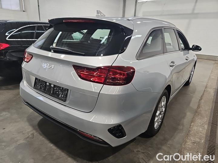 KIA  Cee'd 1.6 CRDi MHEV 100kW DCT Vision SW #4