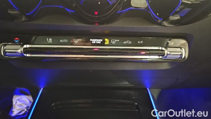 Mercedes  GLB  200 d DCT #14