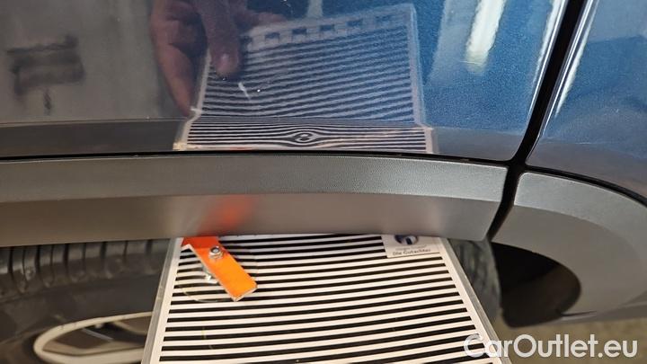 Mercedes  GLB  200 d DCT #32