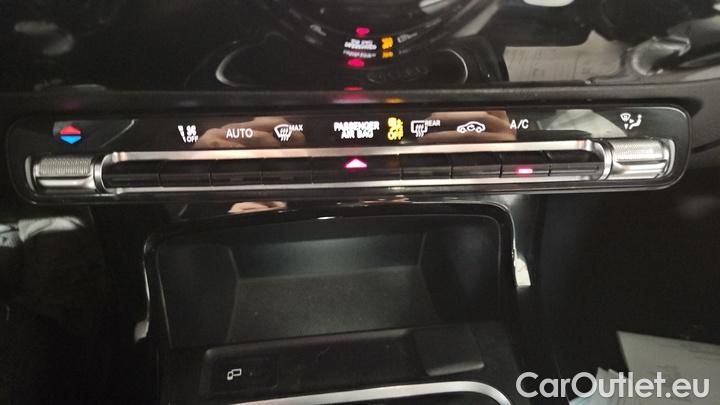 Mercedes  CLA-Klasse CLA 200 d #14