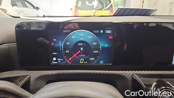 Mercedes  CLA-Klasse CLA 200 d #5