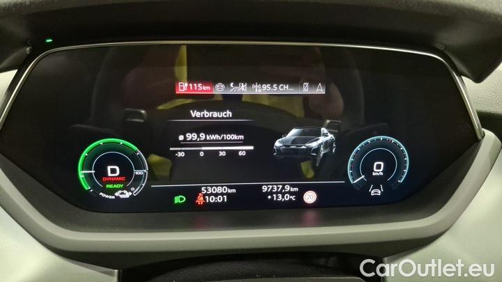 Audi  E-TRON quattro #5