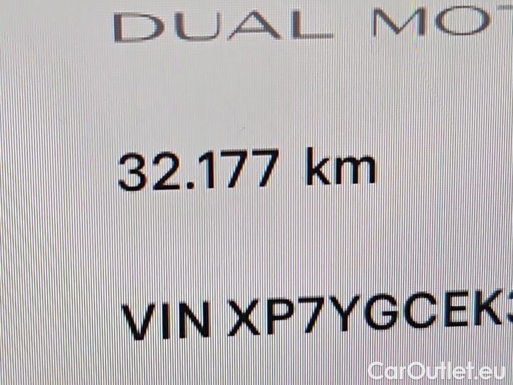 Tesla  Model Y Long Range Dual Motor AWD #9