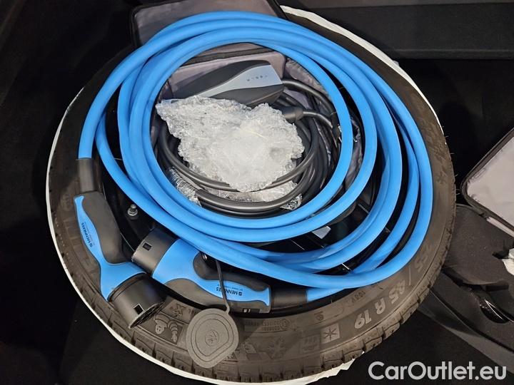 Tesla  Model Y Long Range Dual Motor AWD #36