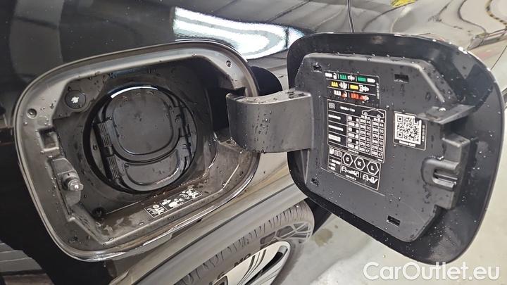 Mercedes  EQA  250 #15