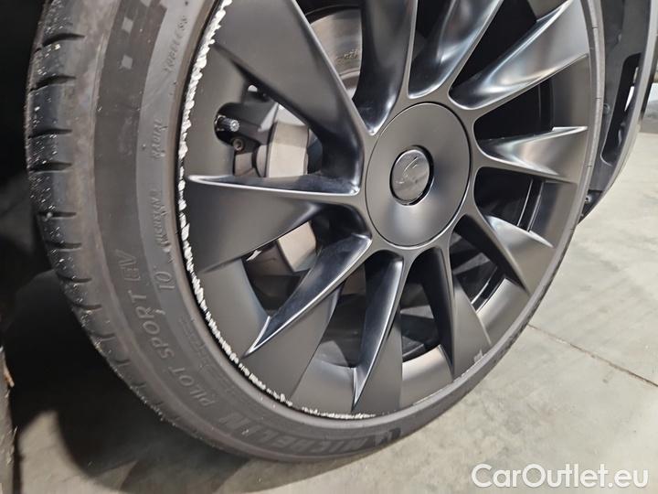 Tesla  Model Y Long Range Dual Motor AWD #45