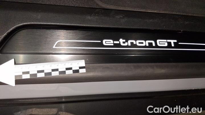 Audi  E-TRON quattro #21