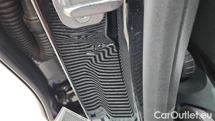 Mercedes  EQA  350 4MATIC #39