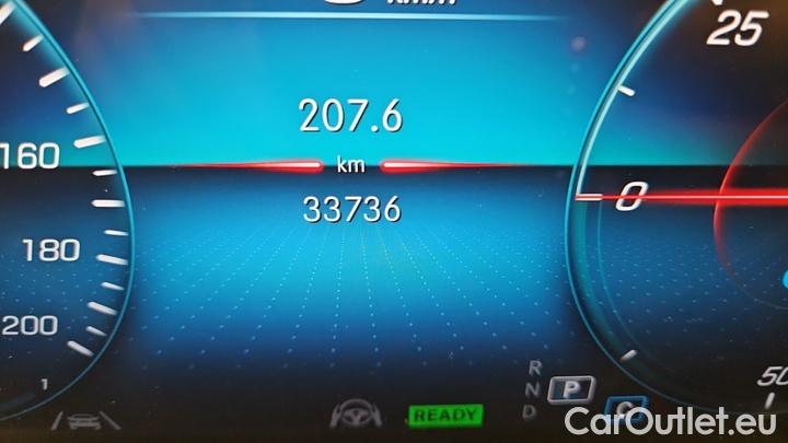 Mercedes  EQB  250 #9