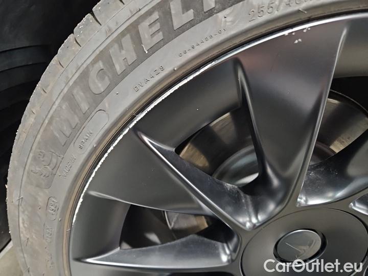 Tesla  Model Y Long Range Dual Motor AWD #21