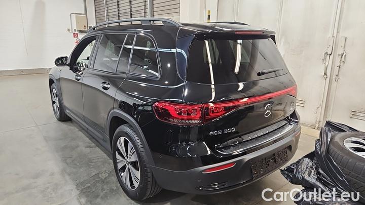 Mercedes  EQB  300 4MATIC #3