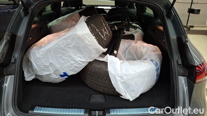 Mercedes  EQC  400 4MATIC AMG Line #8