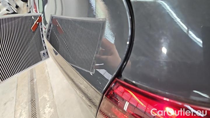 Volkswagen  Golf  2.0 TDI SCR Life Variant #24