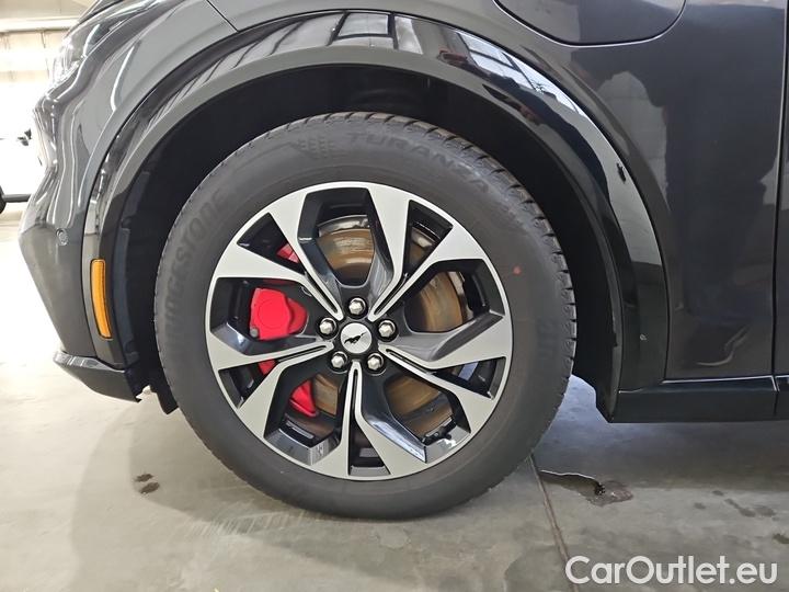 Ford  Mustang 99 kWh AWD #10