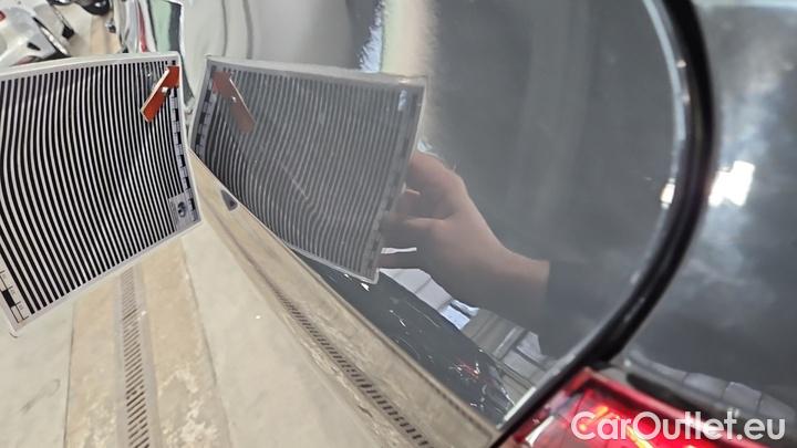 Volkswagen  Golf  2.0 TDI SCR Life Variant #23