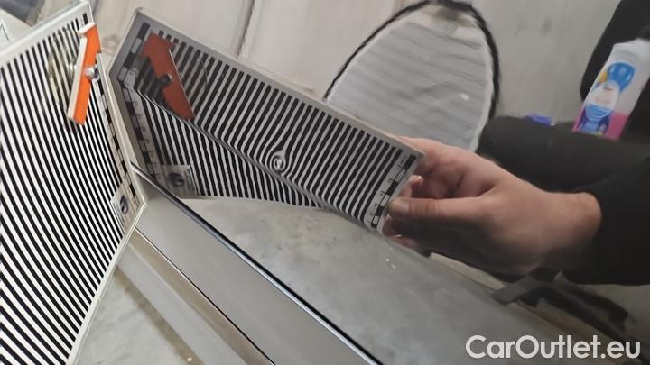 Mercedes  EQB  300 4MATIC #31