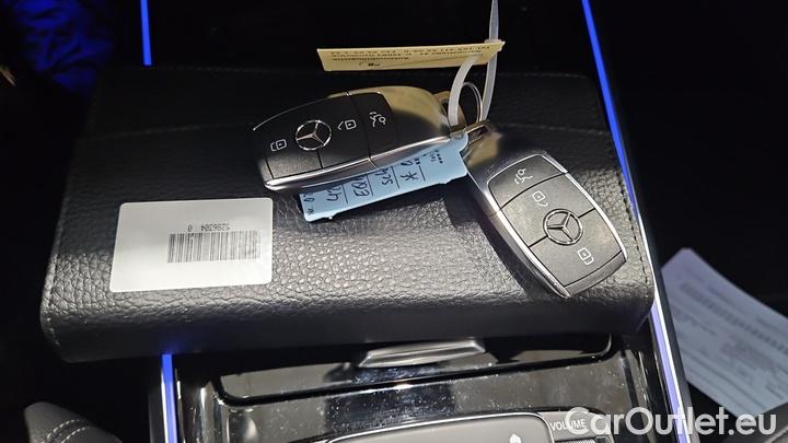 Mercedes  EQB  250 #12