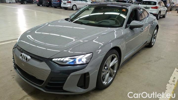 Audi  E-TRON quattro #1