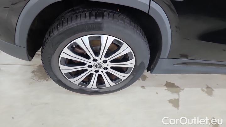 Mercedes  EQA  350 4MATIC #10