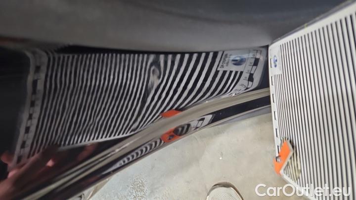 Mercedes  EQB  300 4MATIC #27