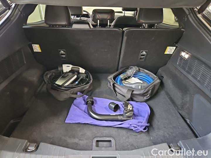 Ford  Mustang 99 kWh AWD #8