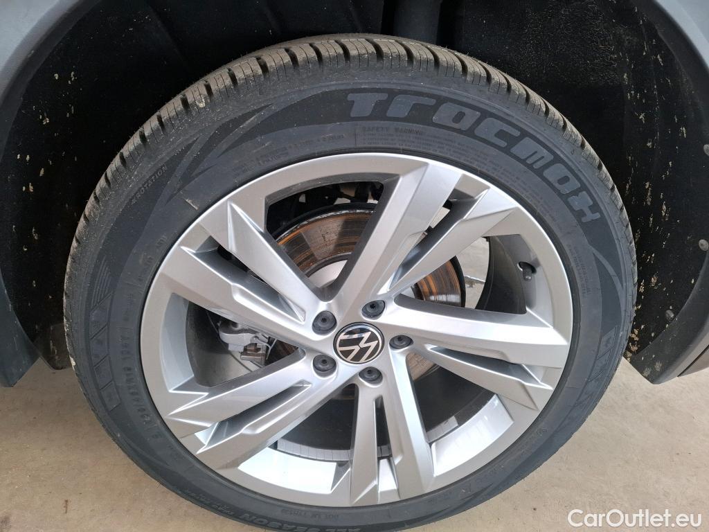 Volkswagen  Tiguan VOLKSWAGEN  / 2020 / 5P / SUV 1.4 eHybrid 245 DSG6 R-Line #5