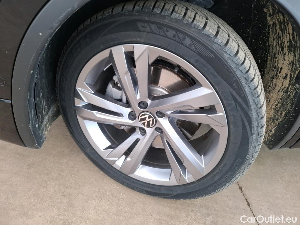 Volkswagen  Tiguan VOLKSWAGEN  / 2020 / 5P / SUV 1.4 eHybrid 245 DSG6 R-Line #13