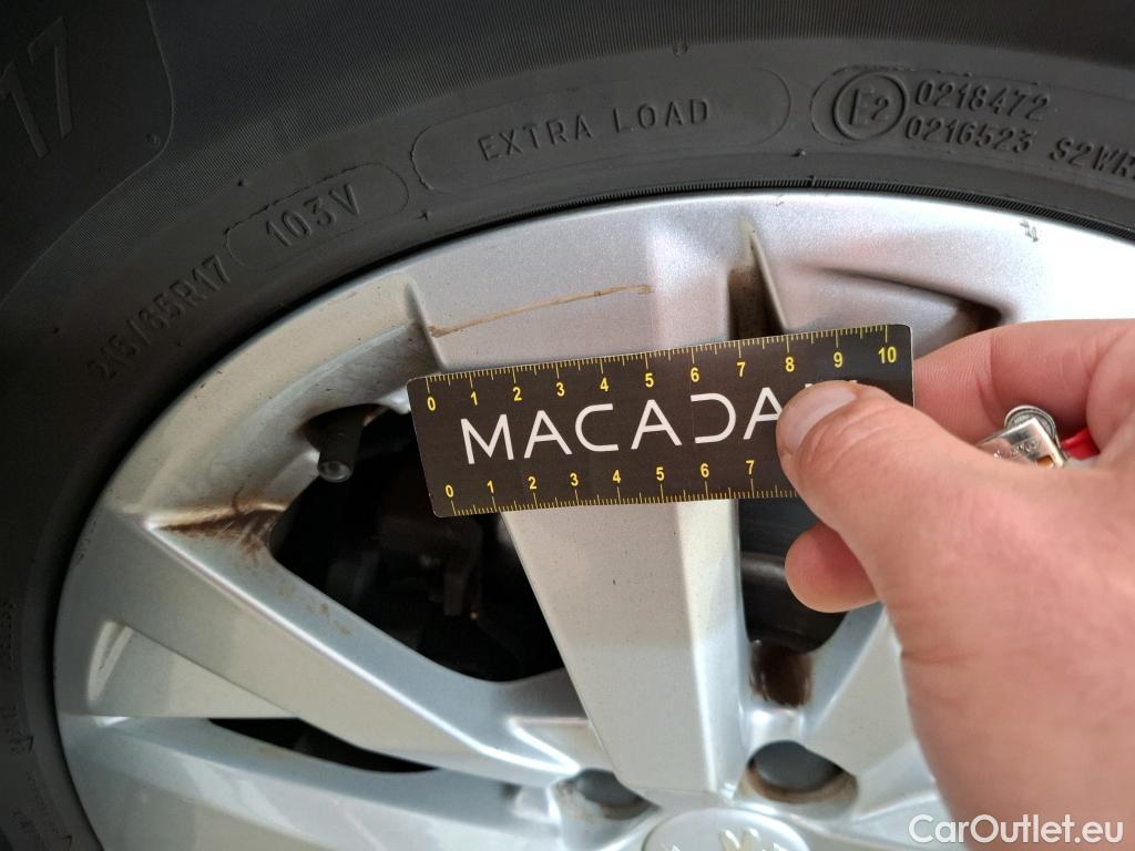 Peugeot  3008  Active Business 1.5 HDi 130CV BVA8 E6dT #15