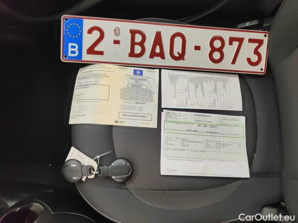 Mini  Cooper Mini 5 door One Aut. 5d #4