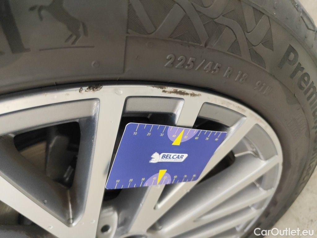 Mercedes  CLA-Klasse Mercedes-Benz CLA CLA 180 Business Solution Aut. 4d #56