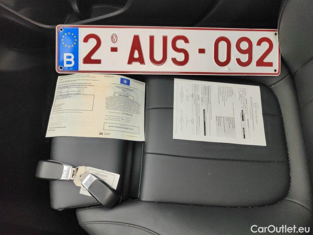 Mercedes  CLA-Klasse Mercedes-Benz CLA CLA 180 Business Solution Aut. 4d #4