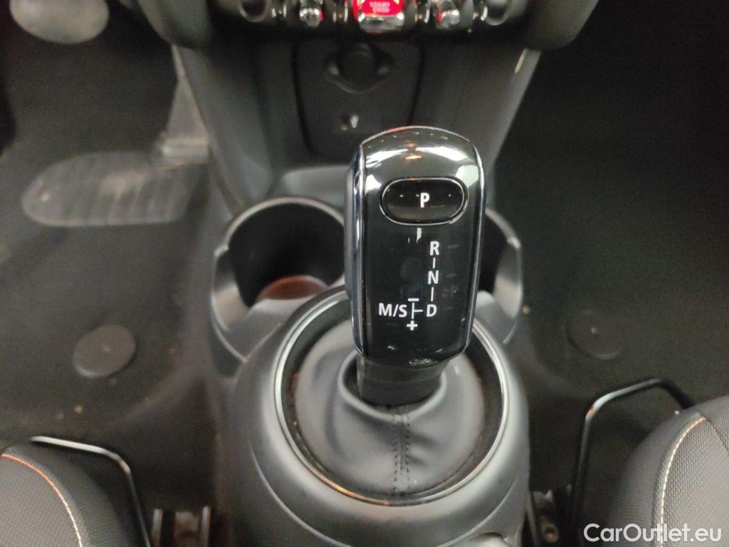 Mini  Cooper Mini 5 door One Aut. 5d #28