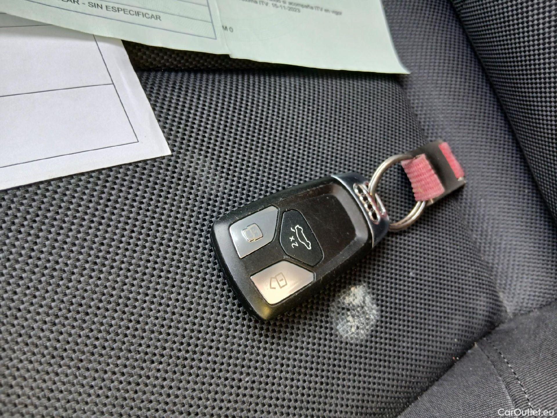  Audi  Q5 AUDI  / 2016 / 5P / todoterreno S line 35 TDI 120kW quattro S tronic #1