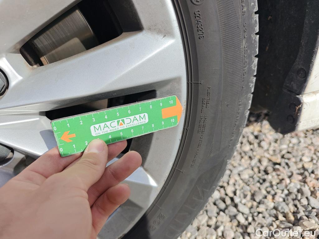  Audi  A3 AUDI  / 2020 / 5P / berlina con portón Sportback 30 TFSI 81kW (110CV) S tronic #20