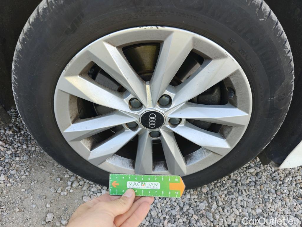  Audi  A3 AUDI  / 2020 / 5P / berlina con portón Sportback 30 TFSI 81kW (110CV) S tronic #12