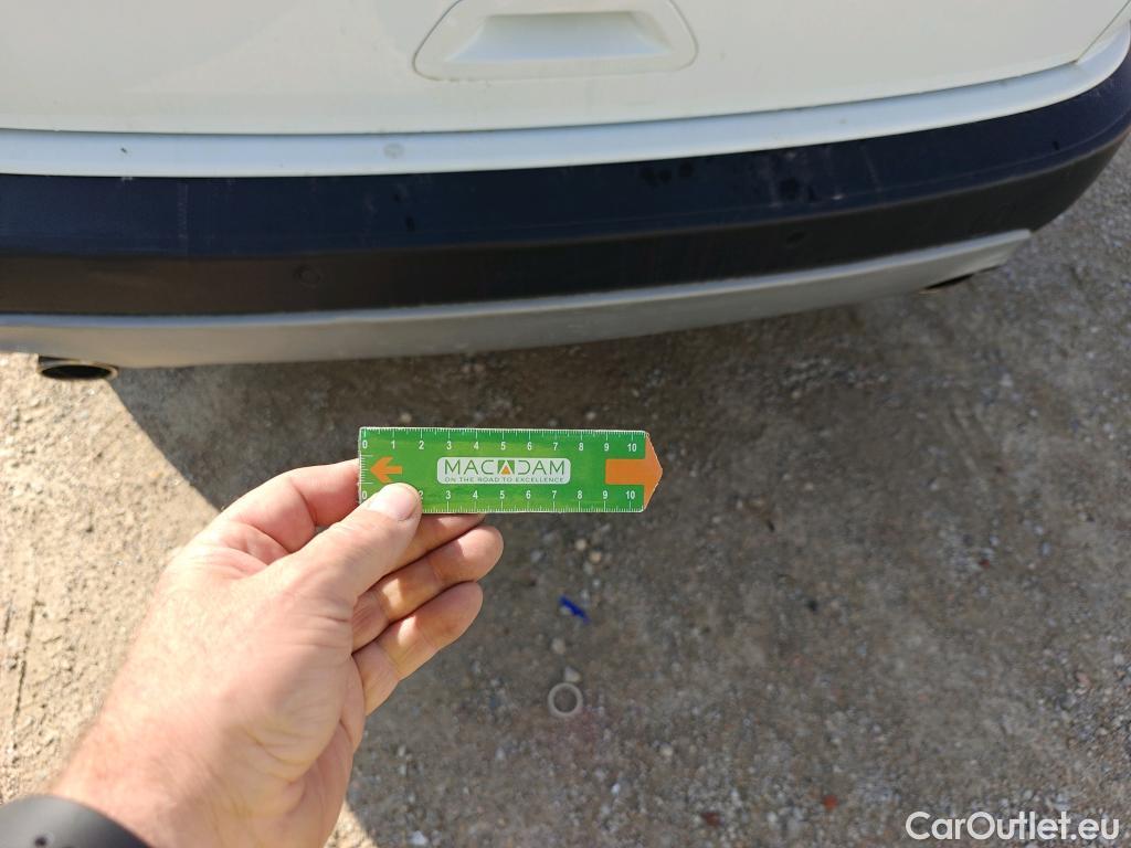  Ford  Kuga FORD  / 2019 / 5P / todoterreno Titanium 2.5 Duratec FHEV 140kW Auto #1